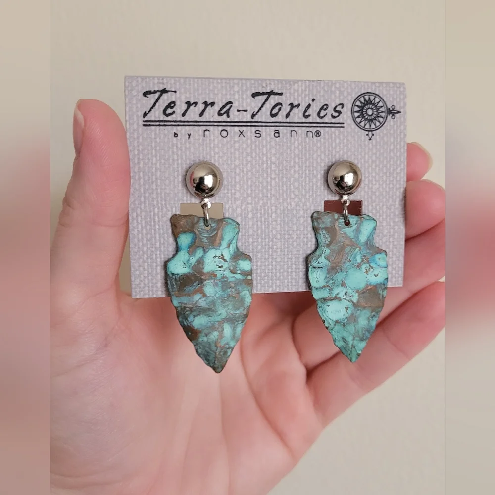 Vintage Arrowhead Copper Patinaed Earrings